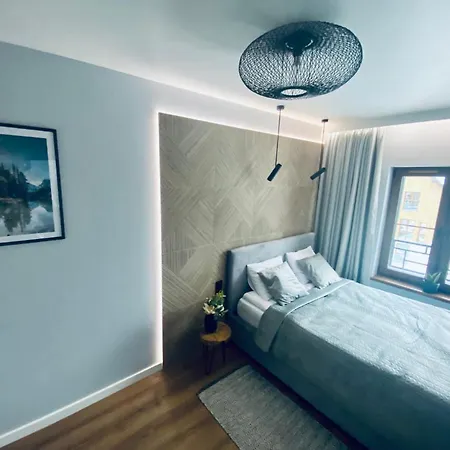 N&b Gory, Spa, Basen I Jacuzzi شكلارسكا بوريبا